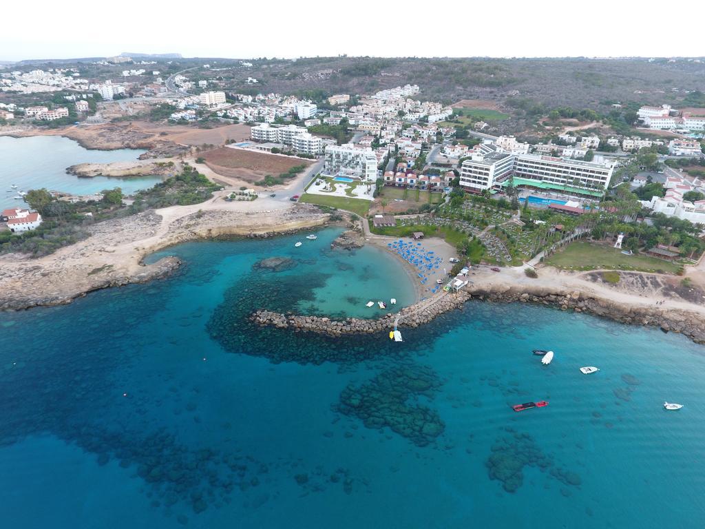 Thalassa Court Sandy Beach Apartment โปรทาราส ภายนอก รูปภาพ