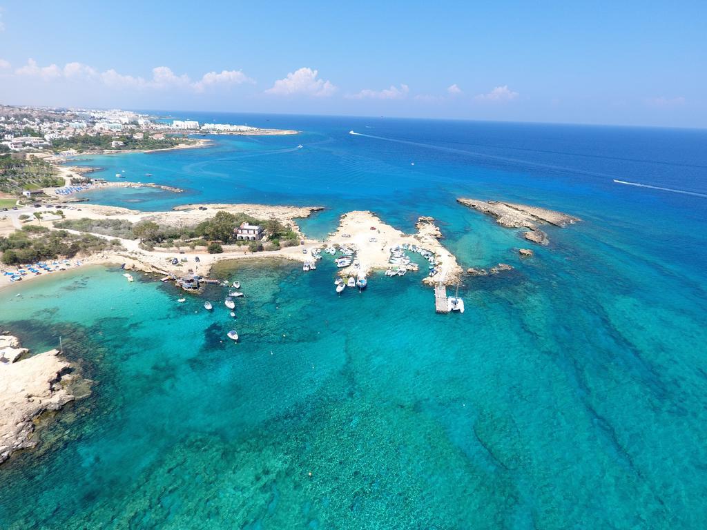 Thalassa Court Sandy Beach Apartment โปรทาราส ภายนอก รูปภาพ